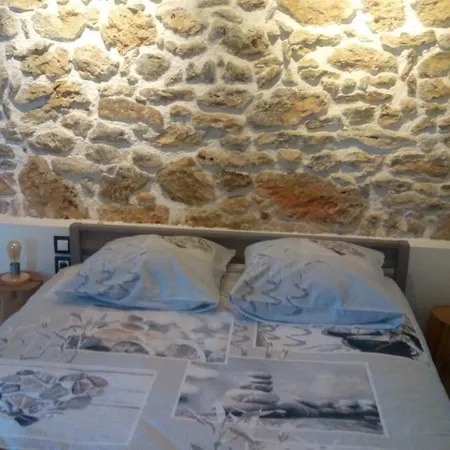 Le Au Tilleul Apartment Vauhallan